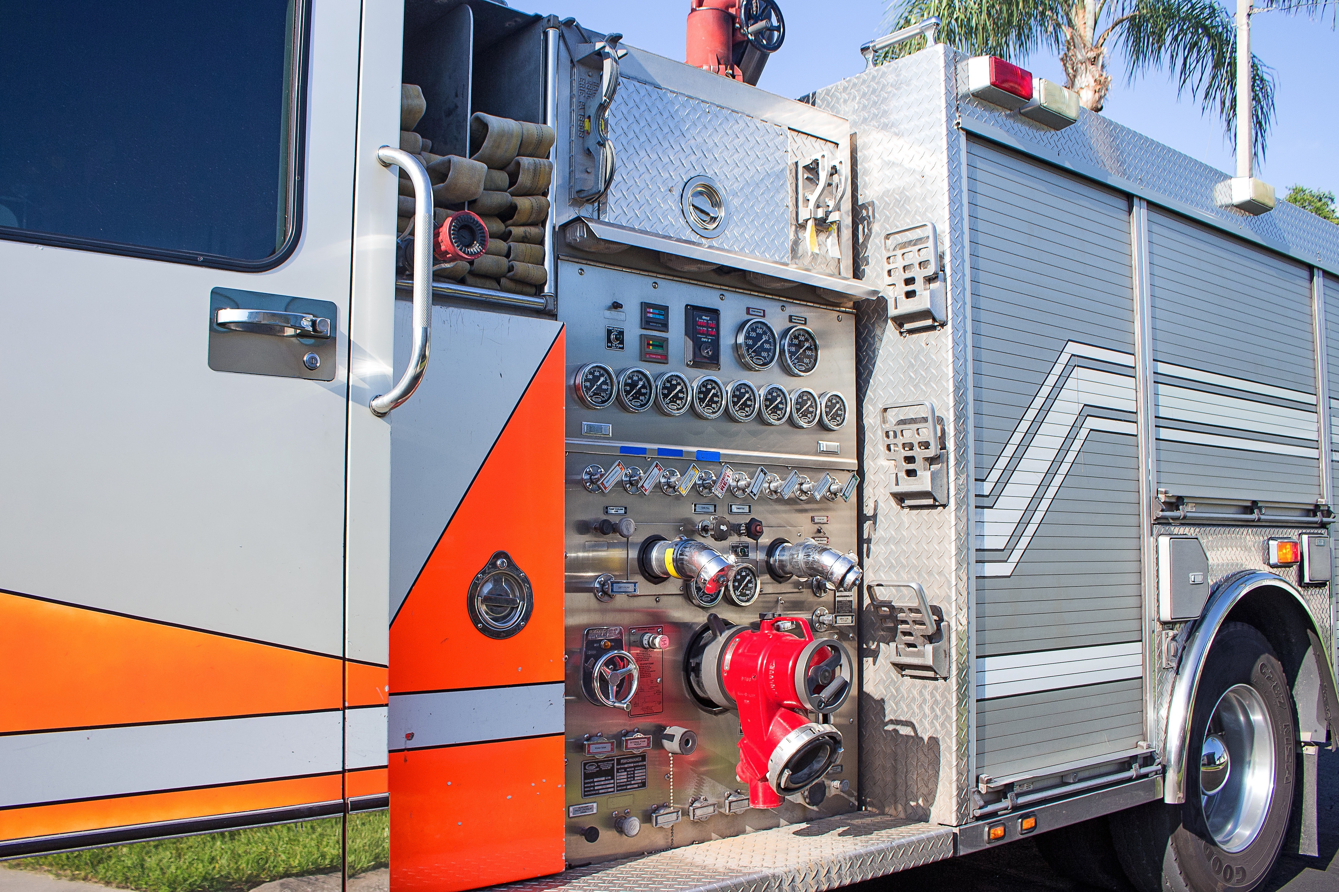 Brandweerauto met werkend systeem voor Dumitrita met 3200 inwoners